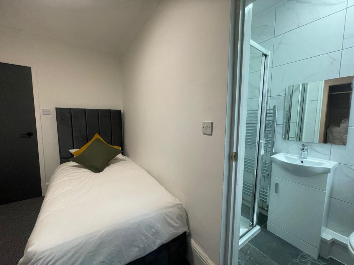 Woodford Hotel London Eksteriør bilde
