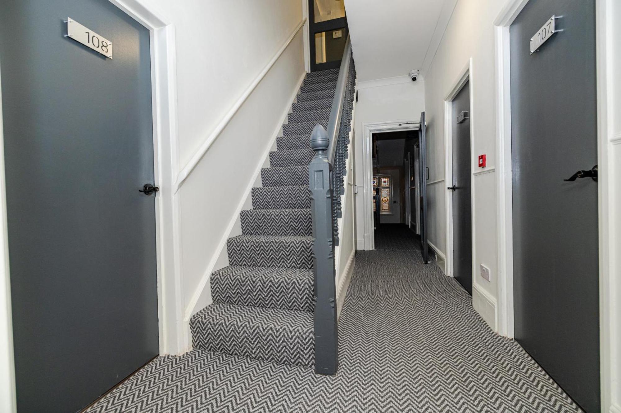 Woodford Hotel London Eksteriør bilde