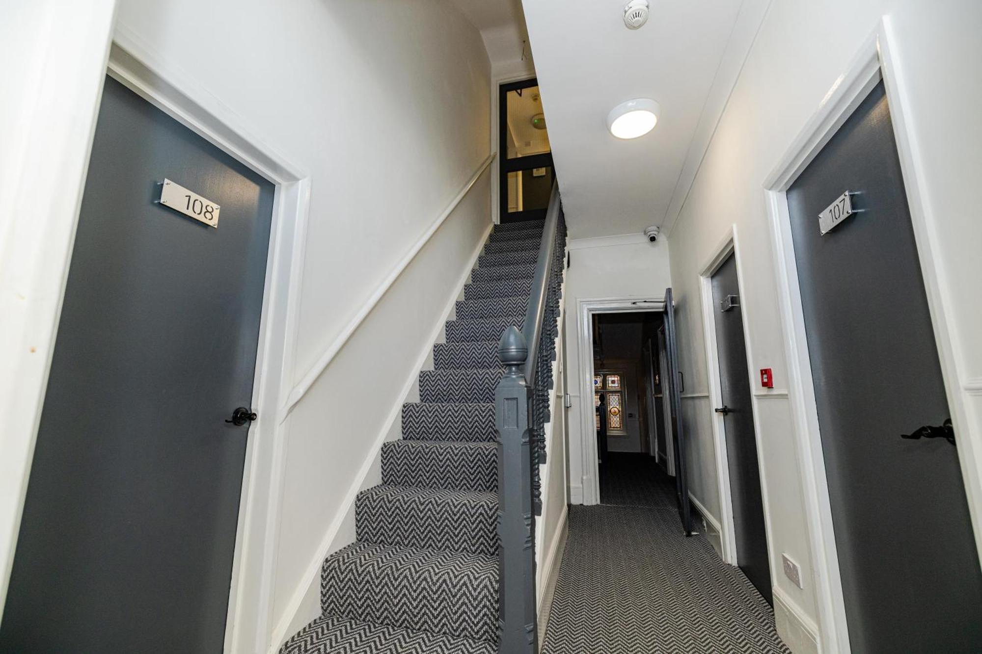 Woodford Hotel London Eksteriør bilde