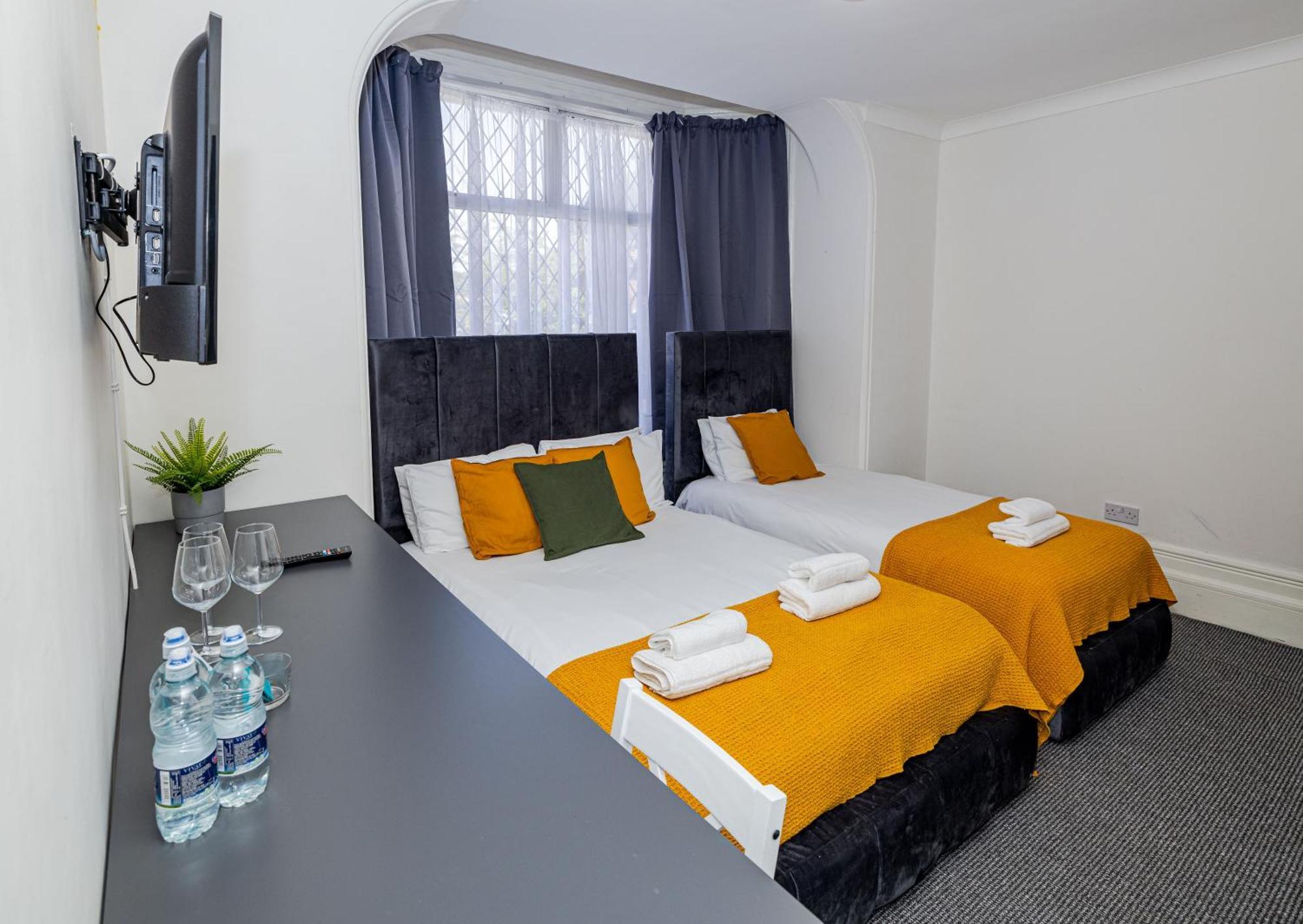 Woodford Hotel London Eksteriør bilde