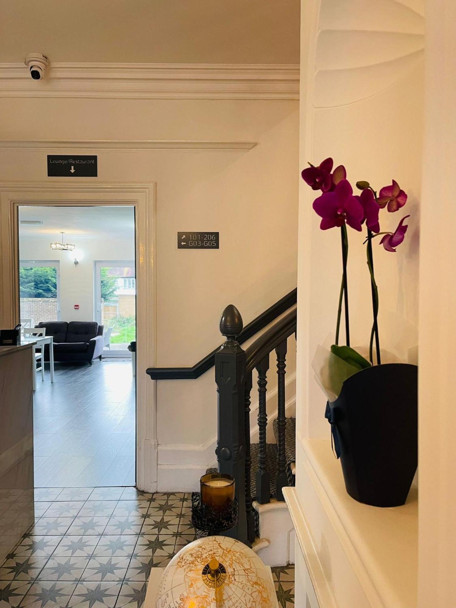 Woodford Hotel London Eksteriør bilde